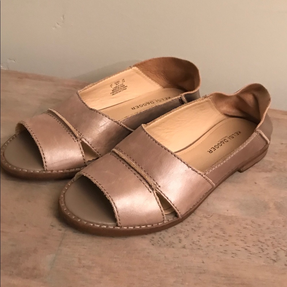 Kelsi Dagger shoes. Size 6.
